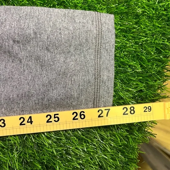 Under Armour NFL New England Patriots Women's HeatGear Ankle Leggings SZ. S - Picture 15 of 15